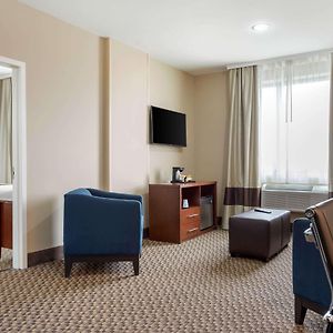Queen Suite